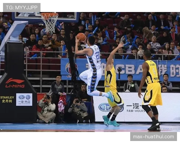 文班亚马38分5盖帽，马刺攻防体系成型成NBA近期焦点